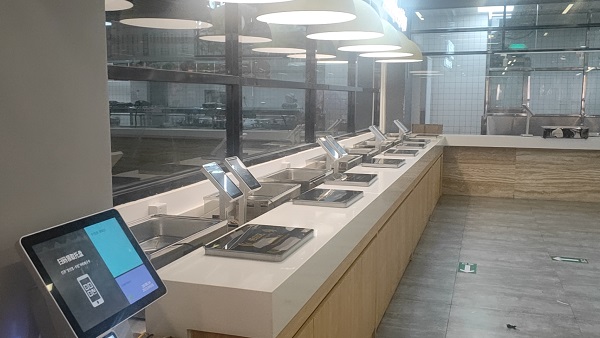 食堂網(wǎng)紅黑科技:智慧食堂自助餐稱重結(jié)算模式 食堂網(wǎng)紅黑科技:智慧食堂自助餐稱重結(jié)算模式