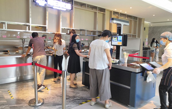 智慧食堂刷臉結算臺：人臉識別支付更加方便！